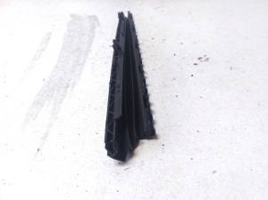 AUDI A7 (2010–2018) Muu katuseluugi detail 8D9877782A - 2