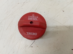 Kraftstofftankdeckel - A1644700130
