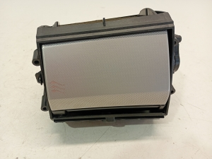 Armatuurlaua ventilatsioonivõred - 6615001