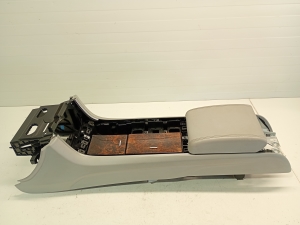 Jaguar XF (2008–2016) Center console - 4