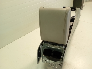 Jaguar XF (2008–2016) Center console - 5