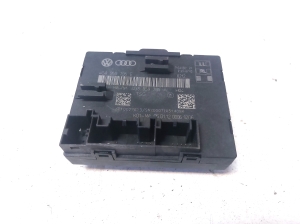 AUDI A7 (2010–2018) Rear side door control unit 4G8959795E - 2