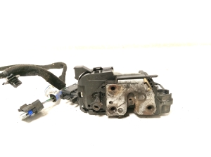 Opel Vivaro B (2014–2019) Bīdāmo durvju slēdzene 825037886R - 3
