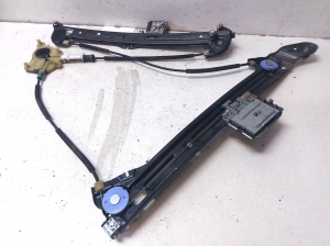 AUDI A7 (2010–2018) Front door window regulator 4G8837462A - 3