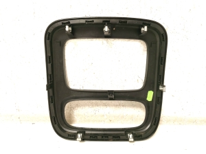 Opel Vivaro B (2014–2019) Dashboard trim 682604612R - 5
