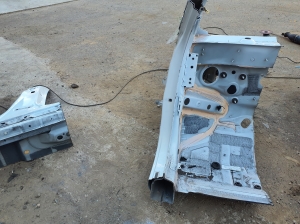 Front outrigger - 32405118