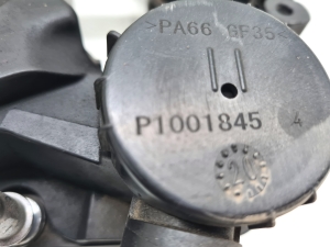 Ford Focus (2018–2026) Cylinder head and its parts P1001845 - 2