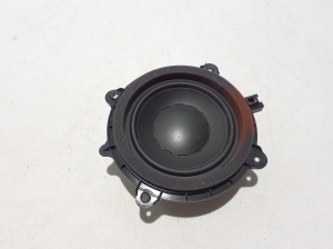 Speaker - 30679336