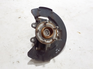 Front wheel hub - 30760282
