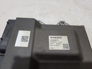 VOLVO XC40 (2017–2026) Engine control unit 32360670 - 3