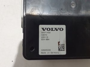 VOLVO XC40 (2017–2026) Invertors 32371432 - 4