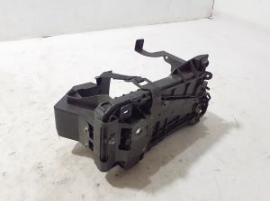 VOLVO XC40 (2017–2026) Batteriehalter 32348534 - 3