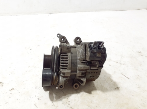 VOLVO XC40 (2017–2026) Generaator 32383087 - 4