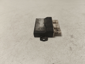 Land Rover Discovery Sport (2014–2026) Trunk lid control module K95301AE - 2