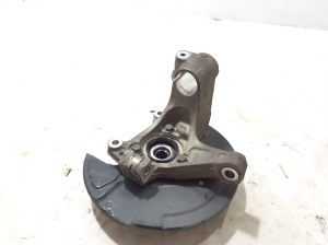 VOLVO XC40 (2017–2026) Front wheel hub 32221857 - 3