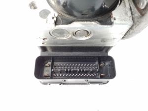 Porsche Cayenne (2010–2017) ABS unit 7P0907379R - 2