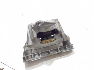 VOLVO XC40 (2017–2026) Engine mount 32139919 - 4