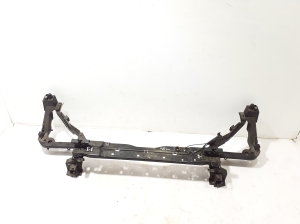   The middle part of the front frame  - 32297098 