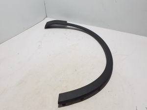 VOLVO XC40 (2017–2026) Front fender molding 31448349 - 3