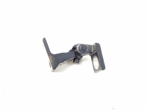 Porsche Cayenne (2010–2017) Front door top hinge 8K0831402A - 3