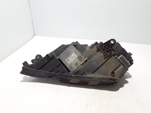 Skoda Octavia III (2013–2019) Headlight 5E1941016D - 3