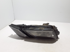 Skoda Octavia III (2013–2019) Headlight 5E1941016D - 4