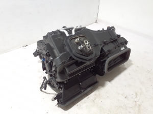 VOLVO XC40 (2017–2026) Heizungsgehäuse 32329501 - 3