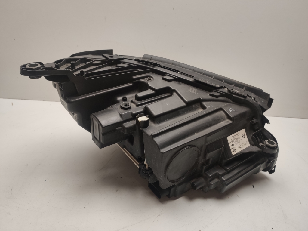 Mercedes Benz E-Class W213 (2017–2026) Scheinwerfer vorne A2139069103 Mercedes Benz E-Class W213 (2017–2026) Scheinwerfer vorne A2139069103