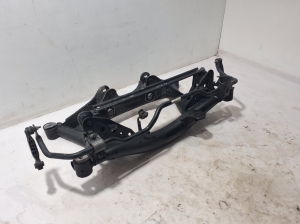 VOLVO XC40 (2017–2026) Aizmugurējais tilts un tā detaļas 32246801 - 4