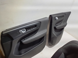 VOLVO XC40 (2017–2026) Salons un tā detaļas - 3