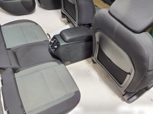 VOLVO XC40 (2017–2026) Salons un tā detaļas - 7