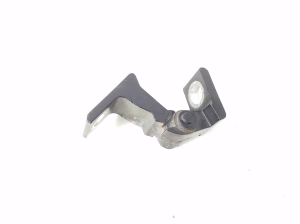 Porsche Cayenne (2010–2017) Front door lower hinge 8K0831401A - 2