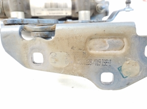 Mercedes Benz E-Class W207 (2009–2017) Hood hinge A2048800128 - 4