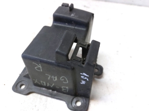 Ford B-MAX (2012–2018) Support de pare-chocs arrière AV1117A881AB - 2