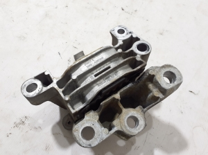 VOLVO XC40 (2017–2026) Motorlager 32139920 - 2