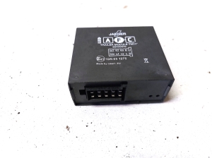 Ford B-MAX (2012–2018) Sakabes āķa vadības modulis 52400570 - 3