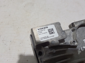VOLVO XC40 (2017–2026) Esikaamera 32294280 - 3