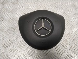 Mercedes Benz C-Class 205 (2014–2021) Rooli turvapadi 3078732 - 4