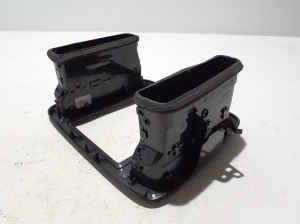 VOLVO XC40 (2017–2026) Dashboard air vent grilles 32277960 - 4