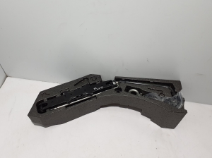   Trunk tool tray and its parts  - 31680312 