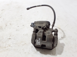 VOLVO XC40 (2017–2026) Tagumine pidurisadul 32329530 - 3