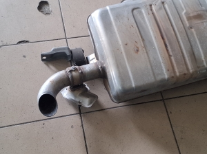 VOLVO XC40 (2017–2026) Klusinātājs 32335312 - 3