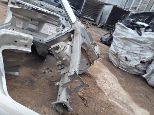 VOLVO C70 II (2006–2013) Front outrigger 31353558 - 2