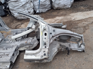 Front outrigger - 31386873