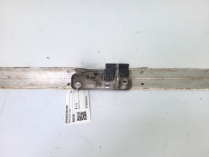 Volkswagen Golf V (2003–2009) Hood latch 1K0823480 - 2