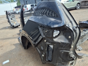 VOLVO XC40 (2017–2026) Aizmugurējais spārns un tā detaļas 32310036 - 4