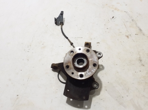 Front wheel hub - 400144570R