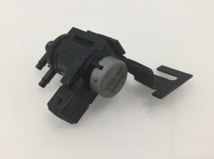 AUDI A6 C5 (1997–2005) Magnetventil 1J0906283A - 3