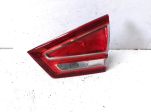 Tail light on trunk lid - AV1113A602AG