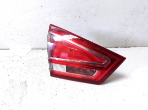 Tail light on trunk lid - AV1113A603AG